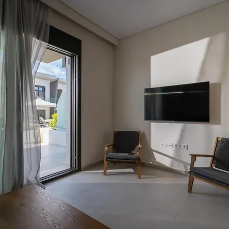 Olivion Pool Living Νικήτη